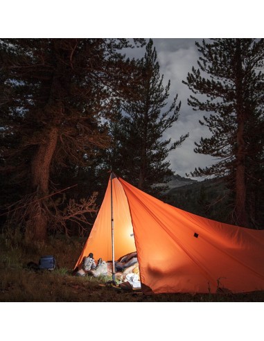 Lampadina LED Utilizzabile Come Torcia E27 12W A80 con Batteria da 4.5h 4000K-prodotto in ambiente