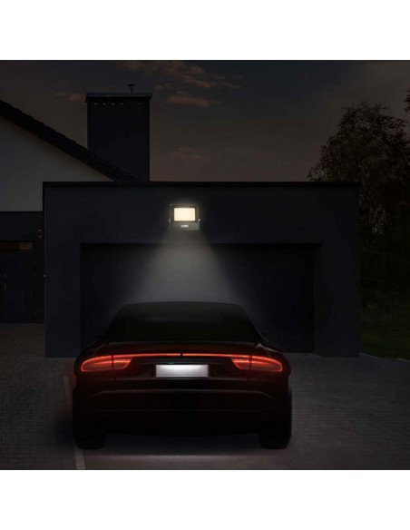 20259-Faro LED Chip Samsung  con Sensore PIR Colore Nero  -4