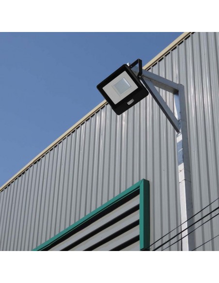 20259-Faro LED Chip Samsung  con Sensore PIR Colore Nero  -5