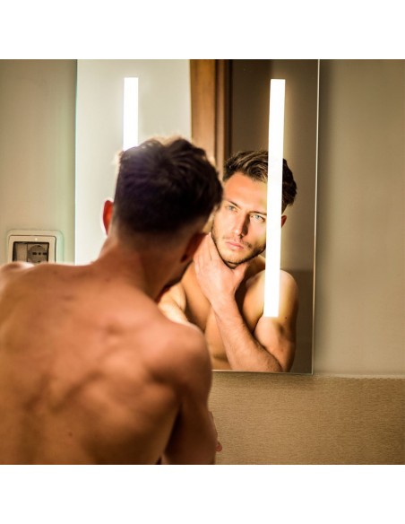 2140451-Specchio LED Rettangolare da Bagno  LM/W con Anti Appannamento   IP-4