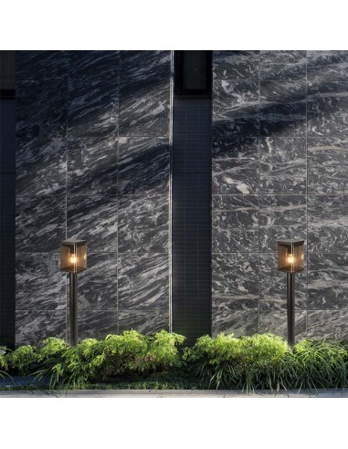 23009-Piantana Solare LED da Giardino  con Sensore di Movimento a Microonde Colore Nero  IP-6