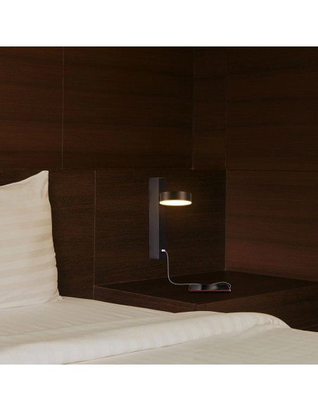 23405-Applique LED da Muro  dal Design Rotondo con porta USB e Angolo del Fascio Luminoso Regolabile  in Metallo Colore Nero -4