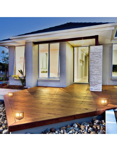 6805-Lampada Solare LED da terra  Quadrata con Sensore di Movimento Colore Nero  -4