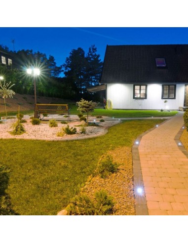 7063-Lampione LED con Portalampada E Max x Colore Nero h cm IP-4