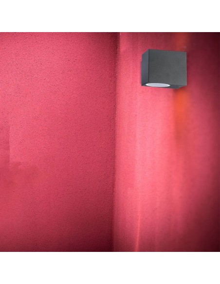 7510-Portafaretto LED da Muro Quadrato GU Max  Colore Nero IP-4