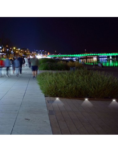 8567-Portalampada da Interramento Calpestabile Rotondo MR Max  Colore Nero e Acciaio con  Fascio di Luce -4