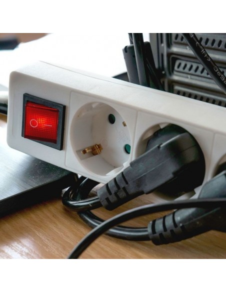 8765-Multipresa con Cavo m e x Prese Schuko A-5