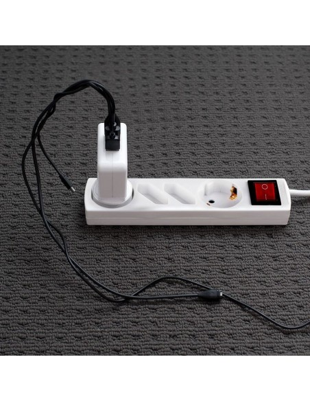 Multipresa con Cavo 1,5m e 4x Prese 10/16A (2x Eu Plug + 2x Schuko), Spina 16A e Interruttore Bianco