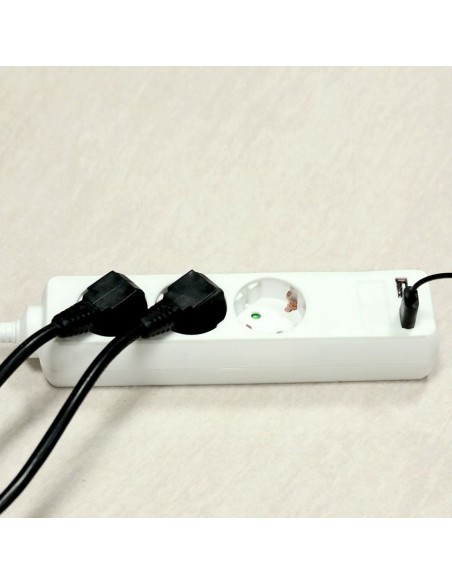8775-Multipresa con Cavo m e x Prese Schuko A-4